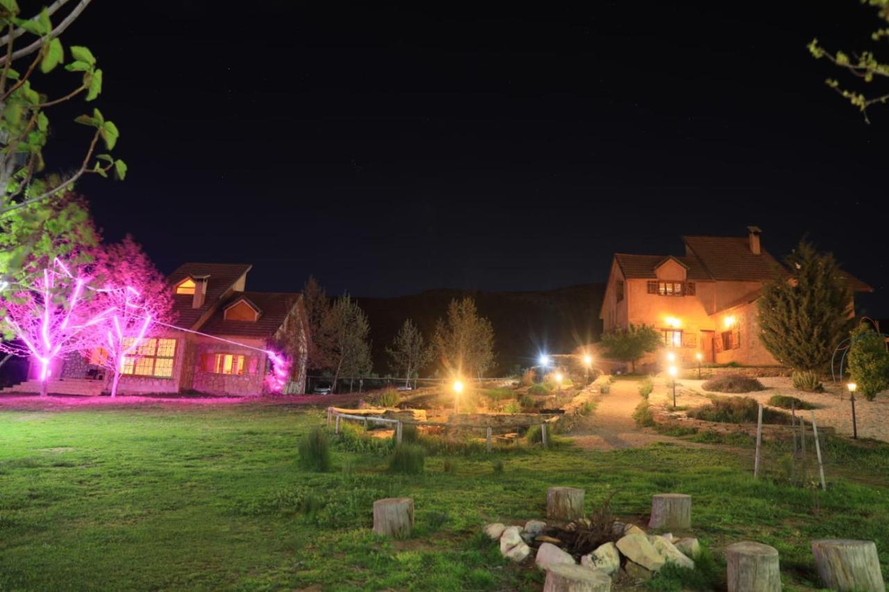 Ferme D’hôte La Vallée Azrou Esterno foto