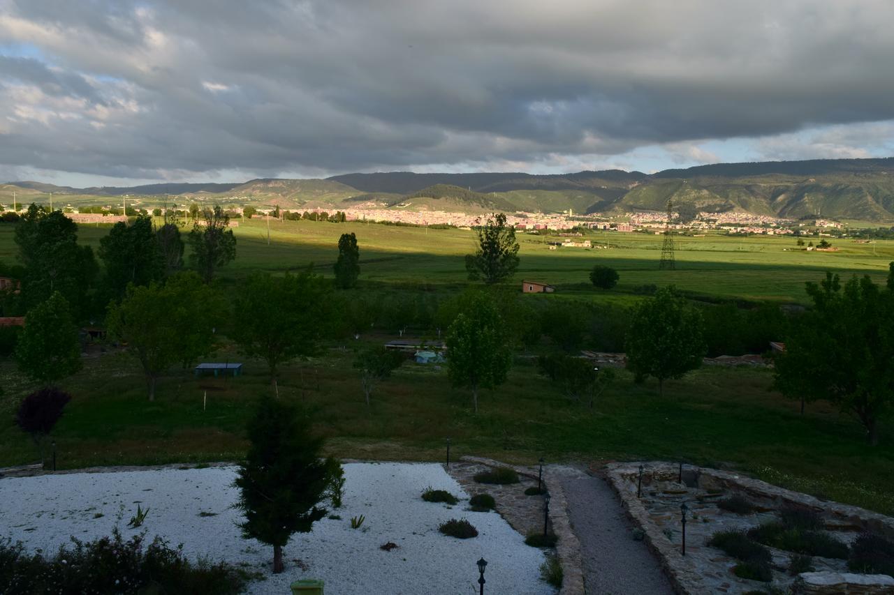 Ferme D’hôte La Vallée Azrou Esterno foto